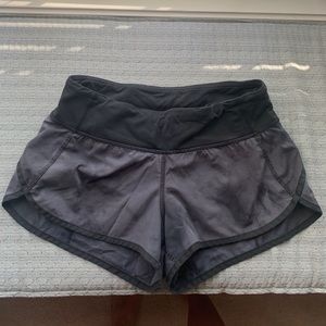 Lululemon Speed Shorts Deep Coal Size 4